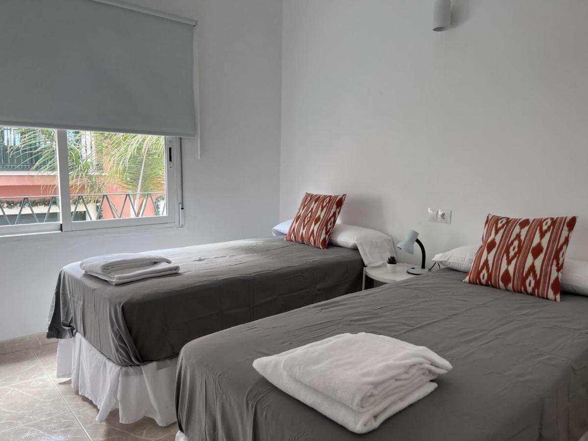 Seaty Center By Gms Apartamentos ฟูเอนฮิโรลา ภายนอก รูปภาพ